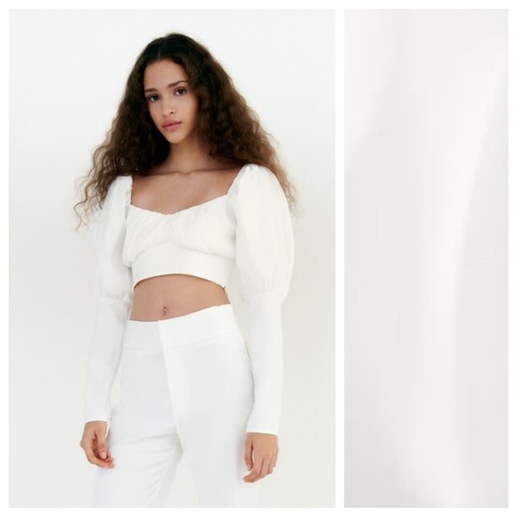 NWT. Zara Off White Voluminous Sleeves V-neck Top. Size M. - Picture 3 of 13